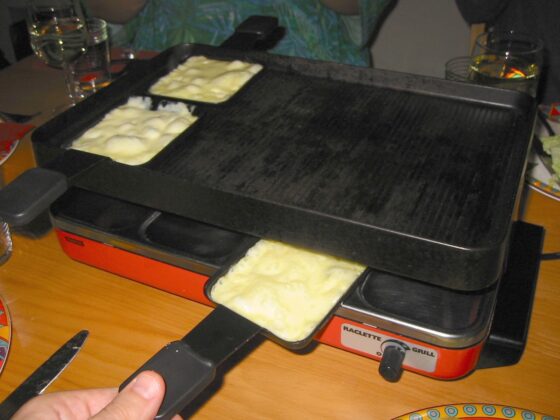 A raclette grill