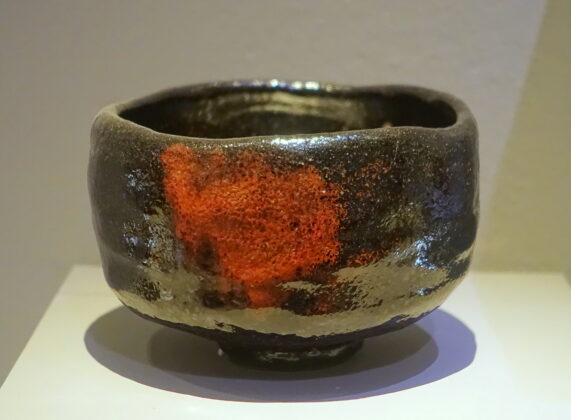 Raku A raku chawan (tea bowl)