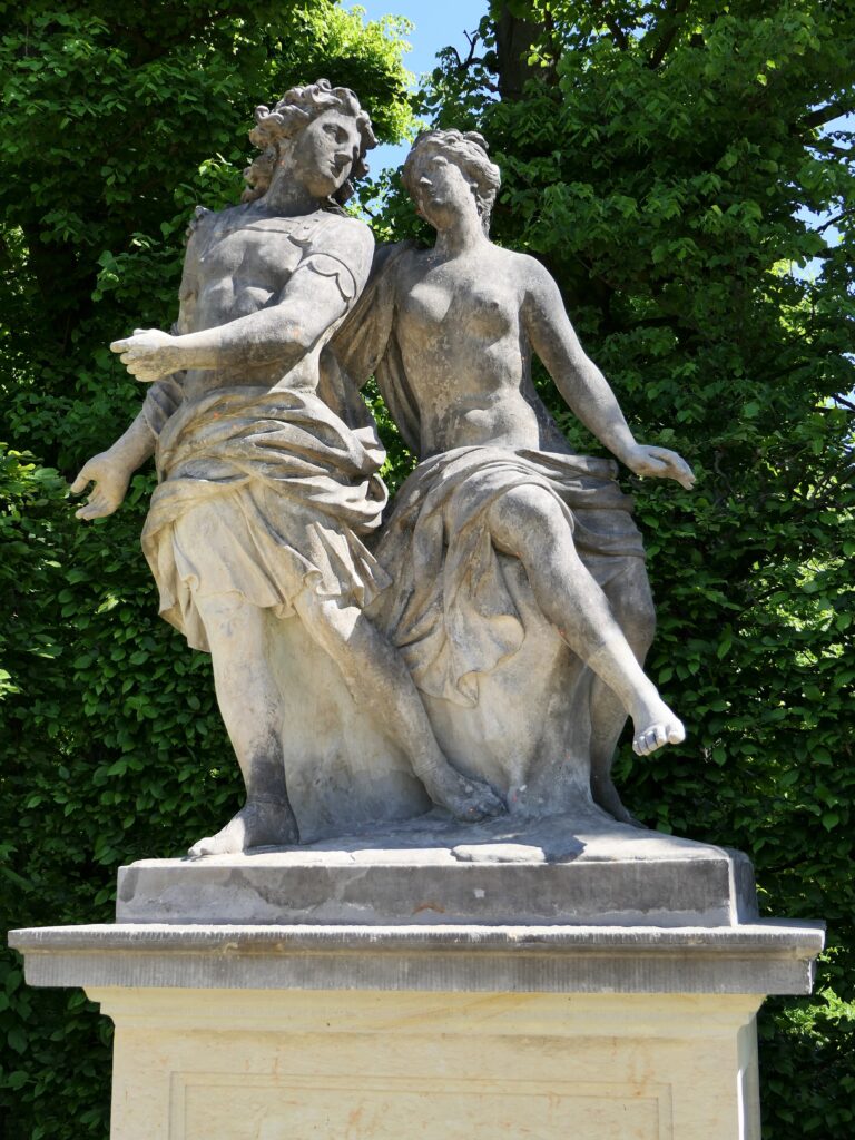 Ceyx and Alcyone sculpture