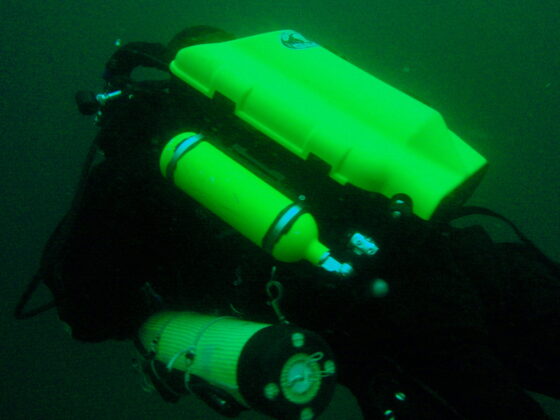 Diver using a rebreather