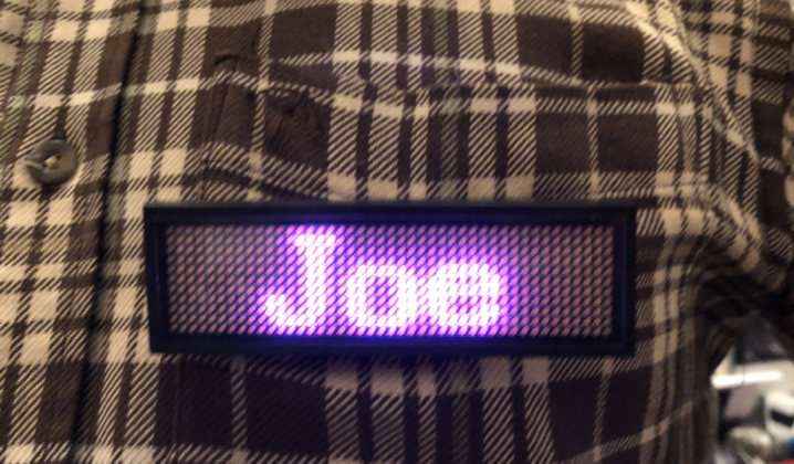 Electronic name tag